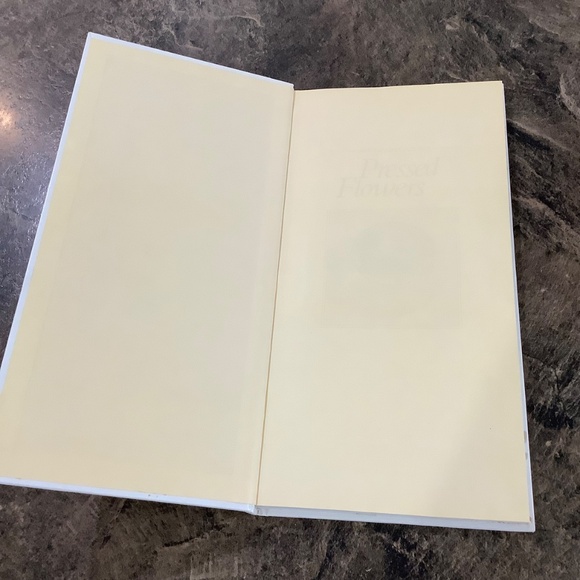 Vintage Pressed Flower Craft Book - Picture 3 of 14